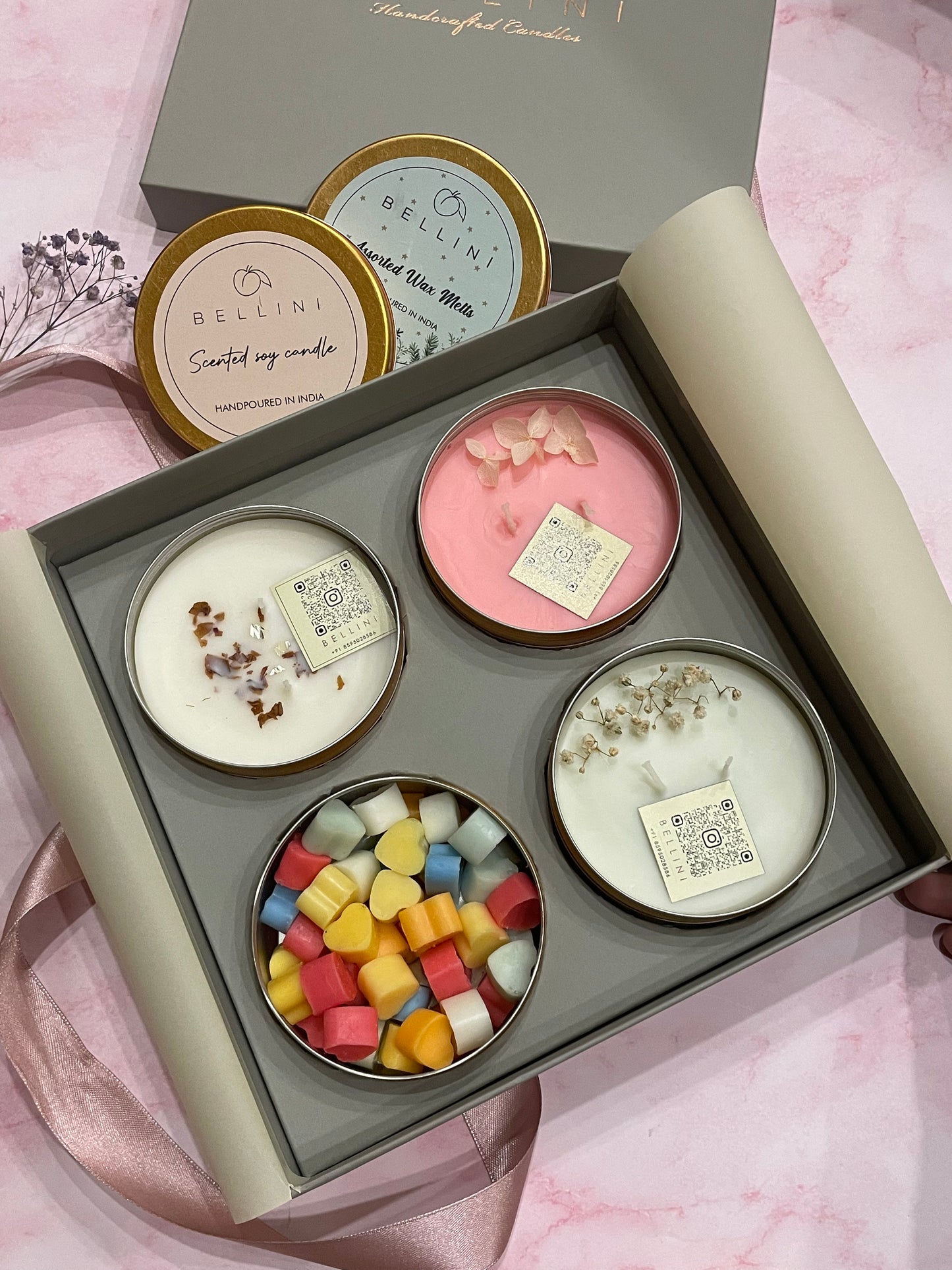 Set of 4 tin candles