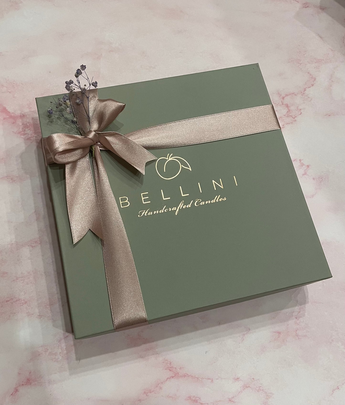Set of 4 tin candles